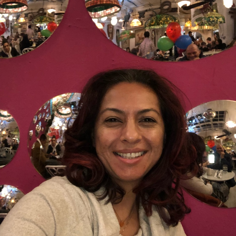 Meet your Posher, Lorena